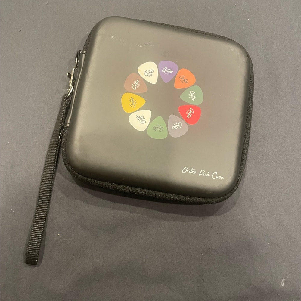 Guitar Pick case with 30 picks